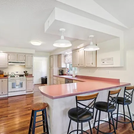 Charming And Scenic Gouldsboro Getaway With Patio! Vila